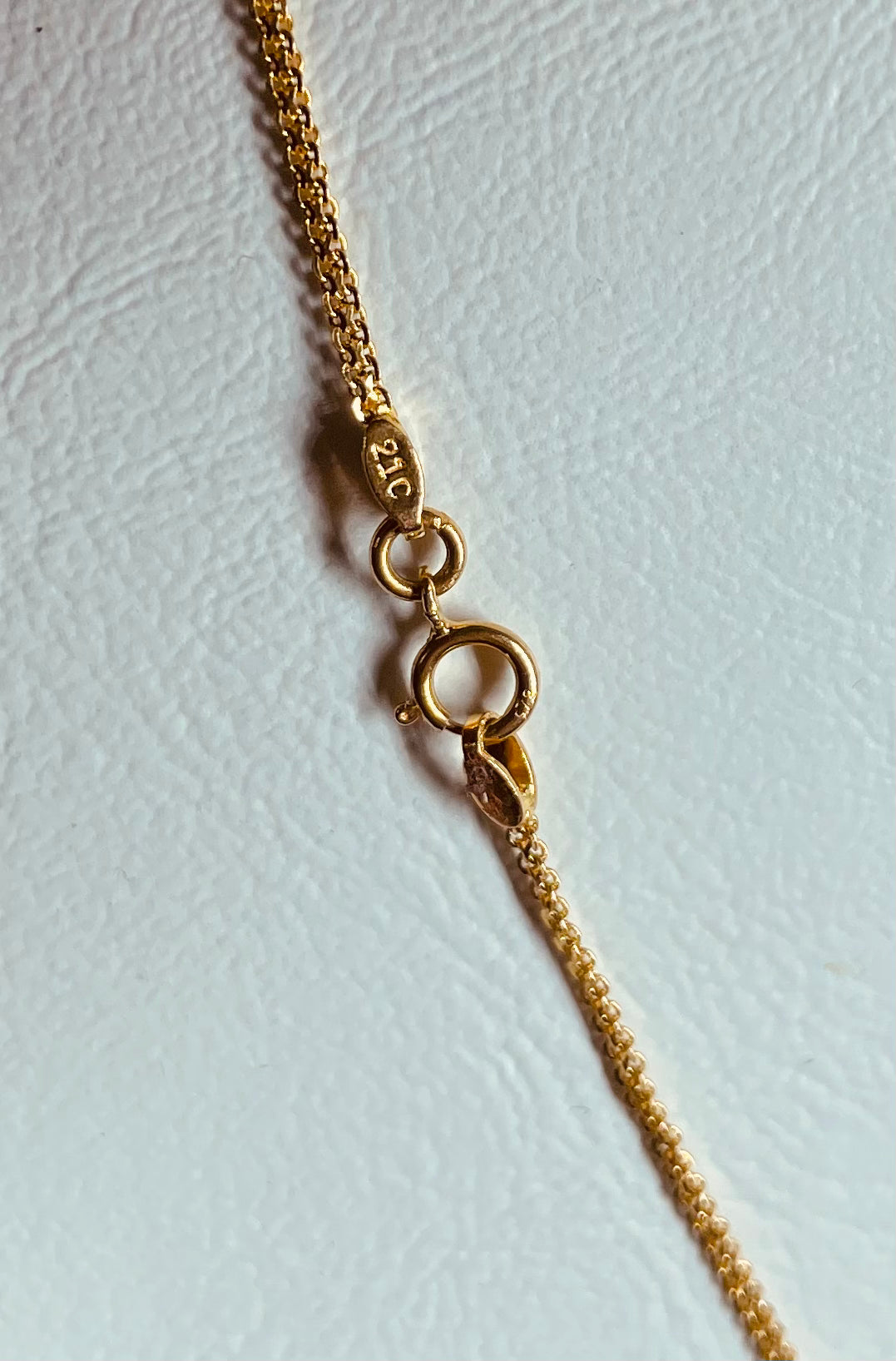 Halsband 21k 3.1g lång 50cm